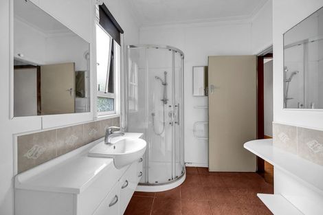 Photo of property in 181 Tukapa Street, Westown, New Plymouth, 4310