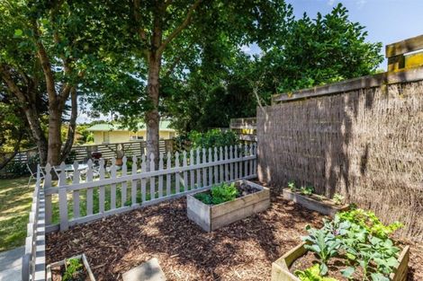 Photo of property in 31 Tauroa Road, Havelock North, 4130