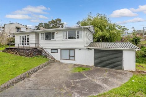 Photo of property in 1 Knox Road, Hillpark, Auckland, 2102