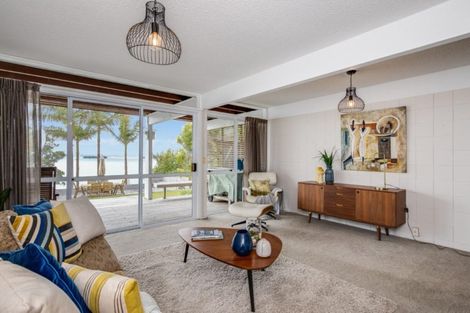 Photo of property in 5 Rangitoto View Road, Cockle Bay, Auckland, 2014