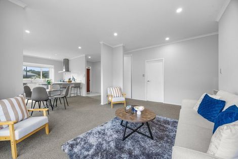 Photo of property in 5 Malbec Place, Huapai, Kumeu, 0810