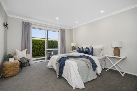 Photo of property in 328 Lakes Boulevard, Pyes Pa, Tauranga, 3112