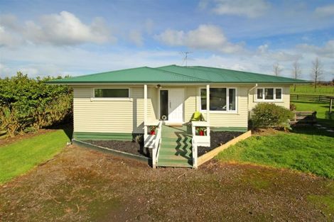 Photo of property in 3 Kitson Road, Aka Aka, Waiuku, 2682