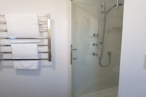 Photo of property in 17 Clinton Street, Fitzroy, New Plymouth, 4312