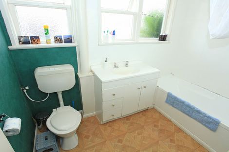 Photo of property in 44 Casey Avenue, Fairfield, Hamilton, 3214