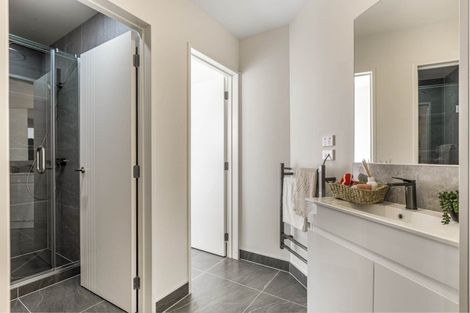 Photo of property in 1a Bellville Drive, Clendon Park, Auckland, 2103