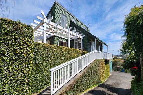 Photo of property in 98 Frankley Road, Frankleigh Park, New Plymouth, 4310