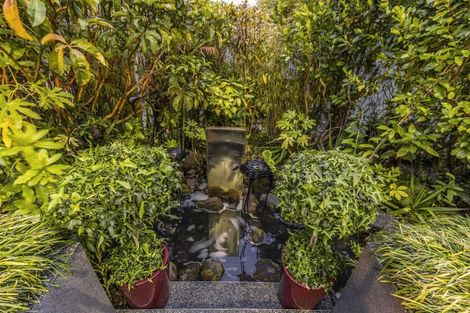 Photo of property in 18 Harry Ell Drive, Cashmere, Christchurch, 8022