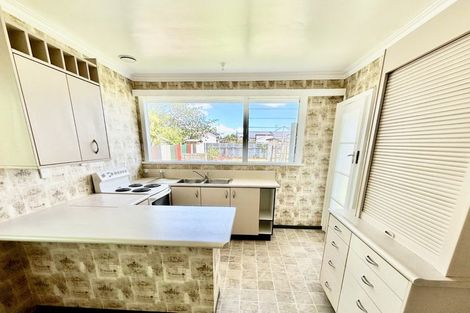 Photo of property in 8 Derby Street, Levin, 5510