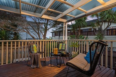 Photo of property in 3/25 Heathcote Road, Castor Bay, Auckland, 0620