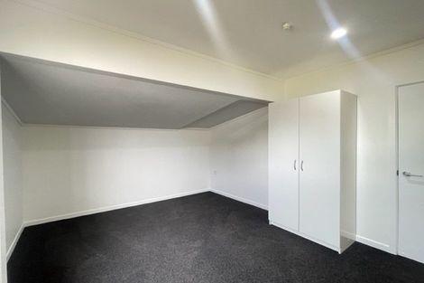Photo of property in 77 Riverpark Crescent, Henderson, Auckland, 0610