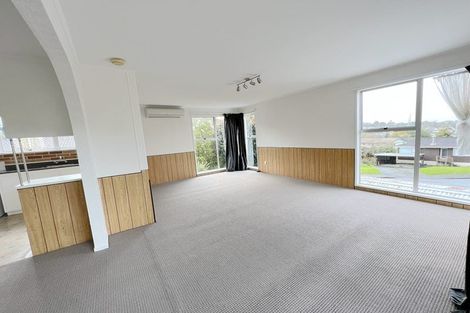 Photo of property in 5 Kilcar Place, Massey, Auckland, 0614