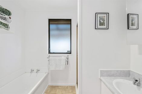 Photo of property in 31 Penion Drive, Flat Bush, Auckland, 2023