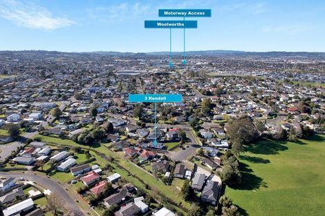 Photo of property in 3 Kendall Court, Wattle Downs, Auckland, 2103