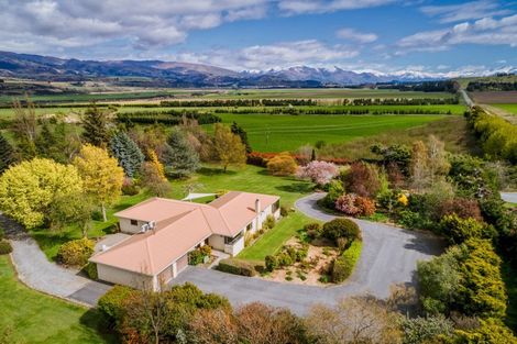 Photo of property in 480 Luggate-tarras Road, Luggate, Cromwell, 9383