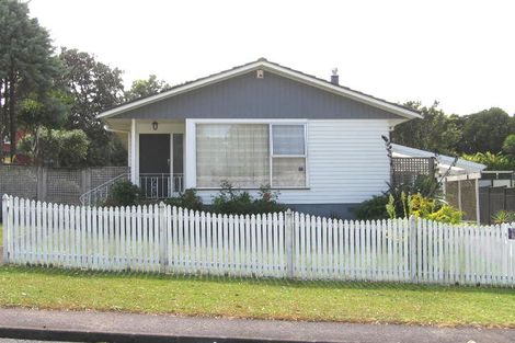Photo of property in 44 Felgrove Street, Glendene, Auckland, 0602