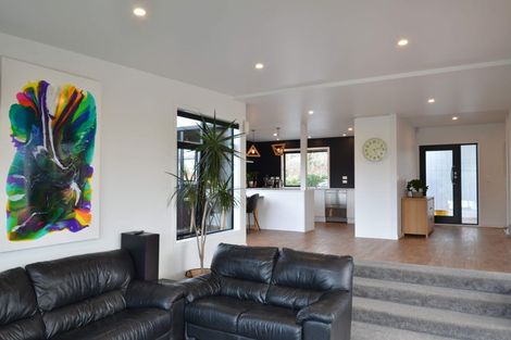 Photo of property in 90 Awatere Avenue, Beerescourt, Hamilton, 3200