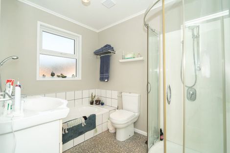 Photo of property in 36 Bracken Road, Paparangi, Wellington, 6037