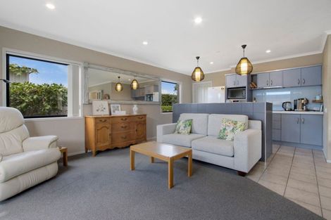 Photo of property in 20a Heron Crescent, Katikati, 3129