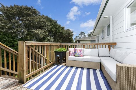 Photo of property in 107 Oreil Avenue, West Harbour, Auckland, 0618