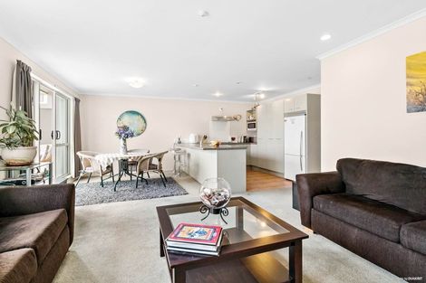 Photo of property in Santa Rosa, 9/340 Gulf Harbour Drive, Gulf Harbour, Whangaparaoa, 0930