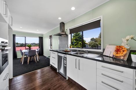 Photo of property in 13 Virginia Place, Whalers Gate, New Plymouth, 4310