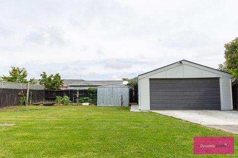 Photo of property in 15 Royal Park Drive, Parklands, Christchurch, 8083