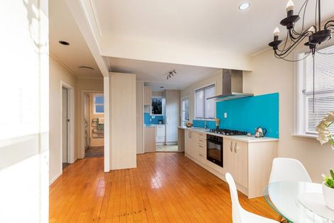 Photo of property in 37 Kamara Road, Glen Eden, Auckland, 0602