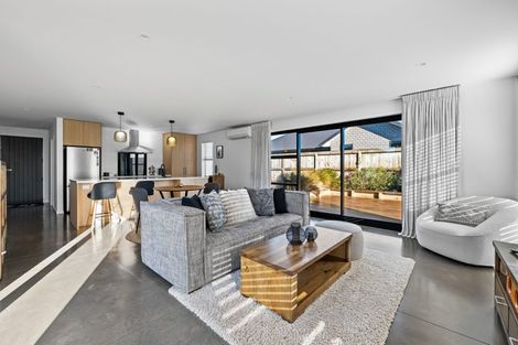 Photo of property in 8 Hodge Park Lane, Inglewood, 4330