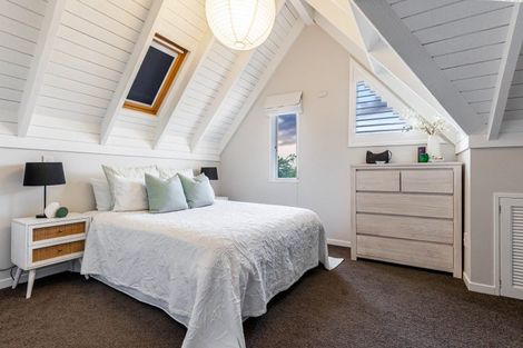 Photo of property in 12 Wairere Road, Torbay, Auckland, 0630