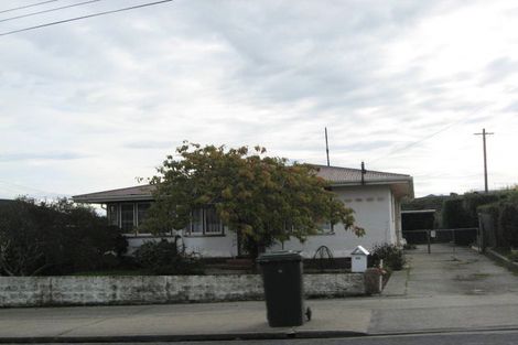 Photo of property in 65 Essex Street, Balclutha, 9230