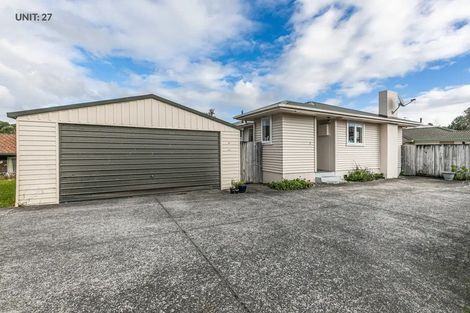 Photo of property in 27 Coniston Avenue, Te Atatu South, Auckland, 0610