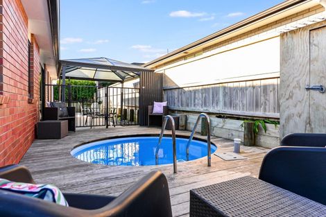 Photo of property in 11 Blackwood Crescent, Glenview, Hamilton, 3206