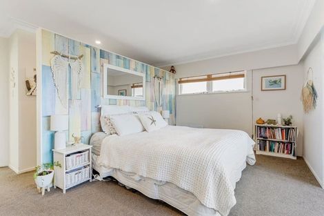 Photo of property in 8 Hillcrest Road, Hatfields Beach, Orewa, 0931