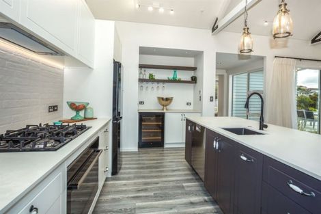 Photo of property in 195 Navigation Drive, Whitby, Porirua, 5024