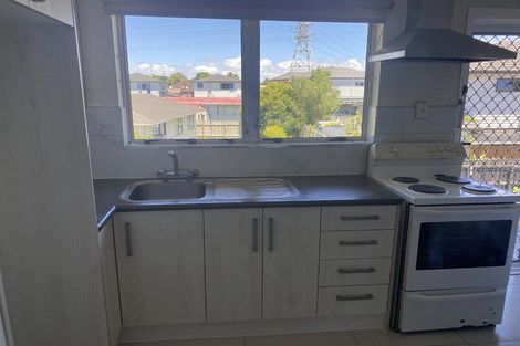Photo of property in 2 Tennessee Avenue, Mangere East, Auckland, 2024