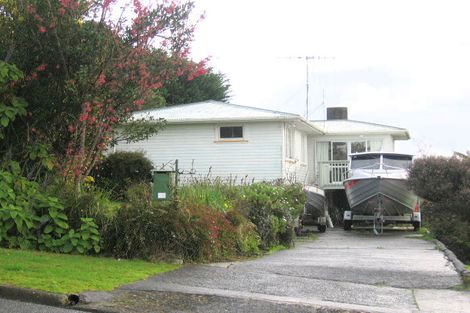 Photo of property in 18 Mcinnes Avenue, Te Kamo, Whangarei, 0112