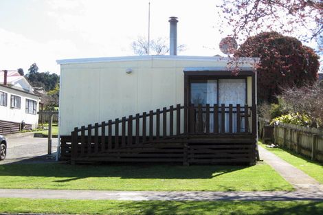 Photo of property in 35a-b Huia Street, Taihape, 4720