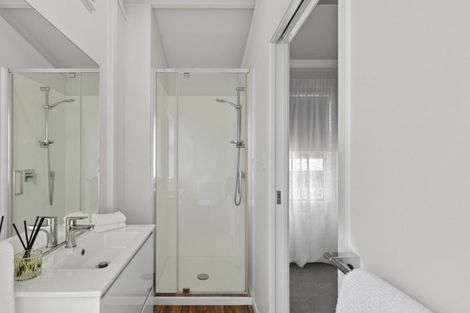 Photo of property in 6b Walsh Road, Westown, New Plymouth, 4310