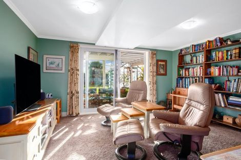 Photo of property in 19 Manly Street, Paraparaumu Beach, Paraparaumu, 5032