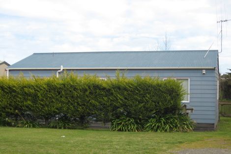 Photo of property in 173 Kahukura Avenue, Waitarere Beach, Levin, 5510