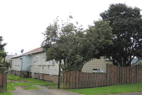 Photo of property in 19 Ruapehu Street, Castlecliff, Wanganui, 4501