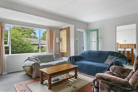 Photo of property in 17 Charles Crescent, Rainbow Point, Taupo, 3330