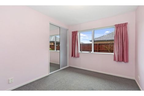 Photo of property in 2/139 Gilberthorpes Road, Hei Hei, Christchurch, 8042