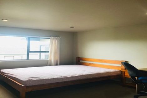 Photo of property in 34 De Quincey Terrace, Highland Park, Auckland, 2010