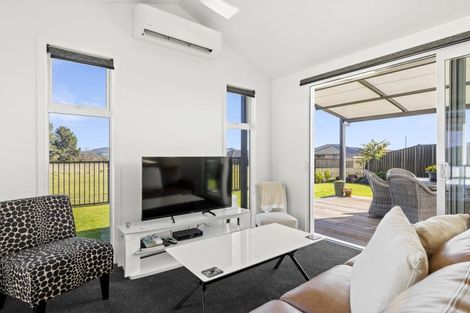 Photo of property in 40 Maru Terrace, Wharewaka, Taupo, 3330