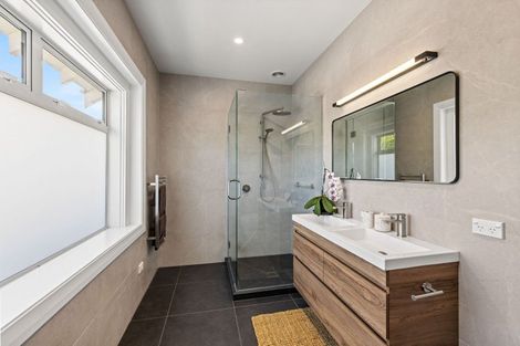 Photo of property in 3 Strowan Road, Strowan, Christchurch, 8052