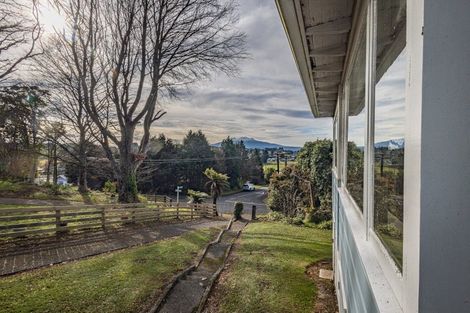 Photo of property in 32 Hukaroa Road, Raetihi, 4632