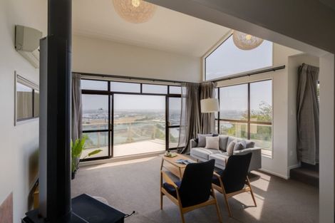 Photo of property in 95 Cannon Hill Crescent, Mount Pleasant, Christchurch, 8081