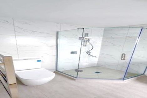 Photo of property in 39 Cascades Road, Pakuranga Heights, Auckland, 2010